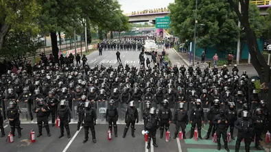 Протести вместо футбол часове преди Мондиал 2026