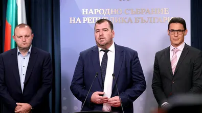Официално: Парламентът прие законите на ПБ срещу ценовия произвол – вижте какво се променя