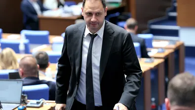 Втори опит: Правната комисия подкрепи замразяването на депутатските заплати