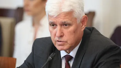 Министър Стоянов: Не е трябвало да предоставяме ракети С-300 на Украйна - това е решение на Тодор Тагарев