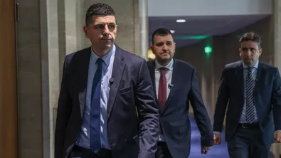 Проучване на парламента: Българите не вярват на партиите, подвизаващи се в социалните мрежи