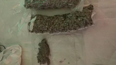 Столични полицаи иззеха над килограм наркотици