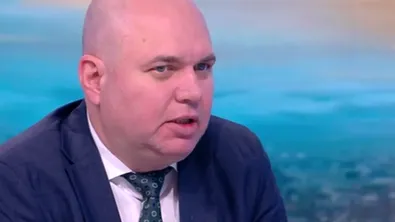 Владислав Панев: Защо теглим 3,8 млрд. евро, след като имаме резерв?