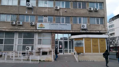 Евакуираха Районния съд във Варна заради сигнал за бомба