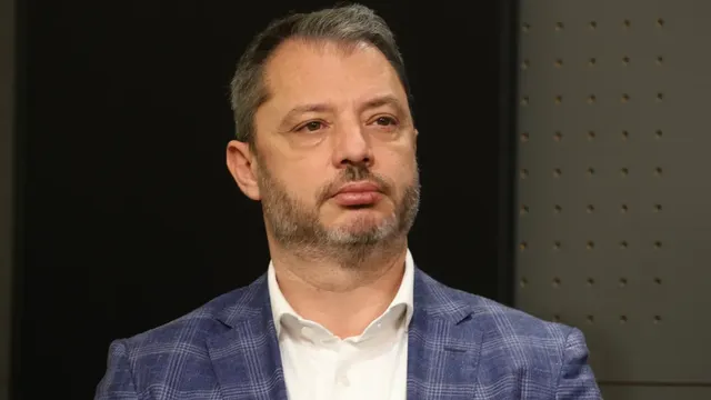 Делян Добрев се оттегля?: "Трябва да дадем път на младите"