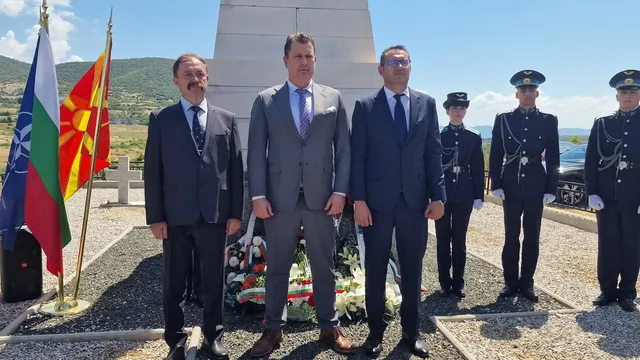България и Северна Македония сведоха глава пред ген. Каварналиев край Дойран