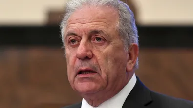 Белгия издаде заповед за арест на бившия еврокомисар Димитрис Аврамопулос