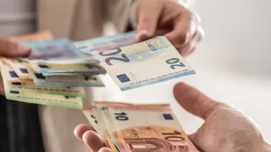 Как се наследяват пари от пенсионен фонд: Какви са правилата и процедурите в България
