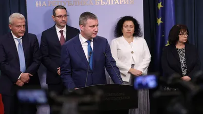 Ограничение на растежа на държавния дълг: ГЕРБ подкрепя предложения на "Синя България"