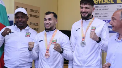 Голямата цел е златото: Българските боксьори искат титли в София