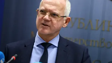 Васил Велев (АИКБ): Бюджетът прави опит да се разминем с пропастта