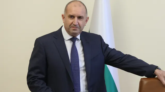 Радев ще участва в Конференция на високо равнище за възстановяването на Украйна