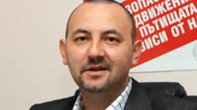 Призив към министър Шишков: Спрете с мантинелите, те не могат да задържат товарен автомобил