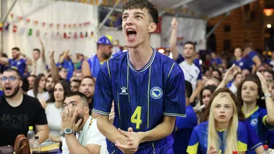 Репортерка се извини на Босна след хапливо изказване