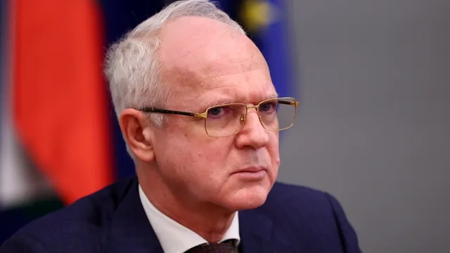 Васил Велев: Дефицитът трябва да се намалява с по-малко разходи, а не с по-високи данъци
