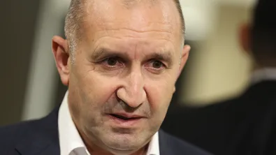Радев ще се срещне с представители на ръководството на "Литаско" и на „Лукойл“