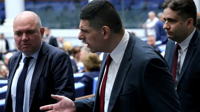 И този път не мина: Депутатите отново отхвърлиха 100% обезщетение за майките