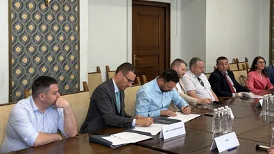 Общината и синдикатите се разбраха за бъдещето на градския транспорт в София
