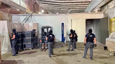 ГДБОП разби модерна фабрика за нелегални цигари в Мизия