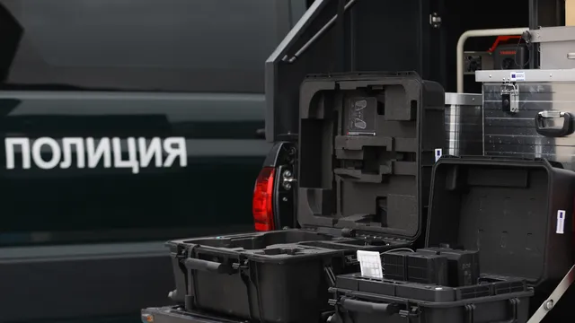 Полицейски джип се обърна на АМ "Струма"