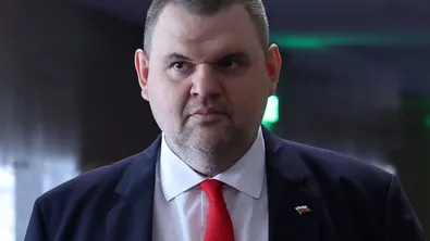 Адвокатът на Пеевски обвини ГДБОП в „изфабрикувана лъжа“ и поиска извинение