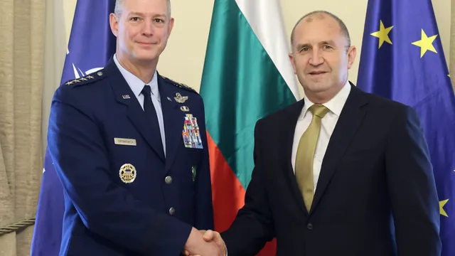 За какво си говориха Румен Радев и върховният главнокомандващ на Обединените сили на НАТО в Европа ген. Алексъс Гринкевич