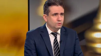 Божанов: По-склонен съм да вярвам на Демерджиев за полетите на Пеевски