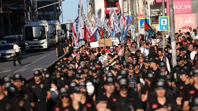 Арести в Турция преди форума на НАТО в Анкара