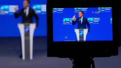 Рюте: НАТО ще инвестира десетки милиарди в технологии срещу дронове