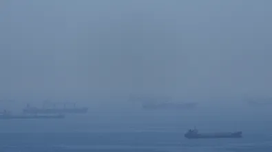 Два танкера са повредени при предполагаема иранска атака в Ормузкия проток