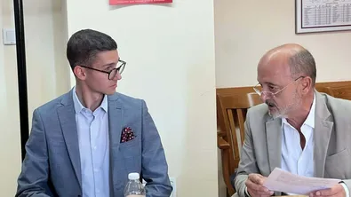 На четири очи: Здравната каса и авторът на "Диагноза България" се срещат
