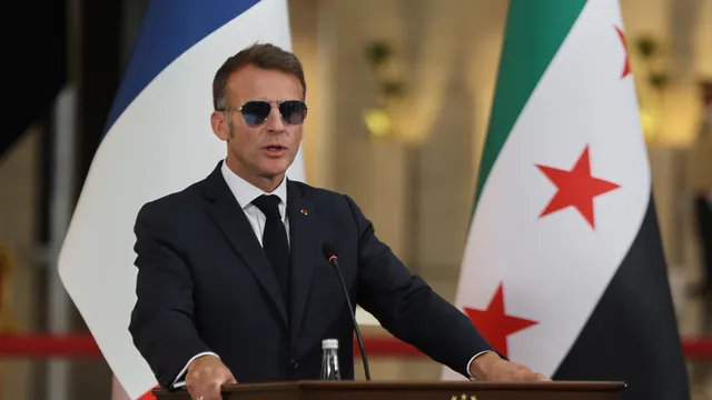Между срещите на НАТО: Макрон намери време за джогинг в Анкара (Видео)