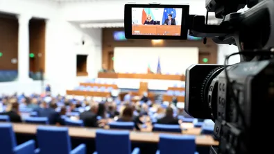 Проектобюджетите на ДОО и на НЗОК влизат за обсъждане в пленарна зала