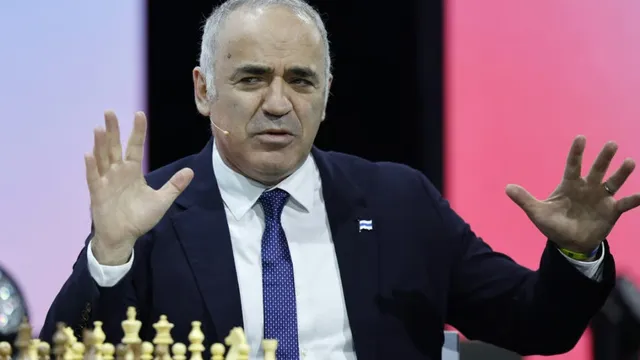 Каспаров: ФИФА да направи всички кабели за камерите от хърватски косми
