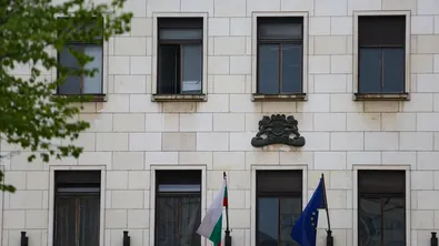 Какво стои зад процедурата за свръхдефицит и какви могат да бъдат последствията