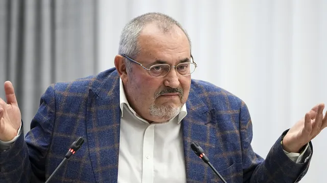 В Русия задържаха критик на Путин и на войната с Украйна