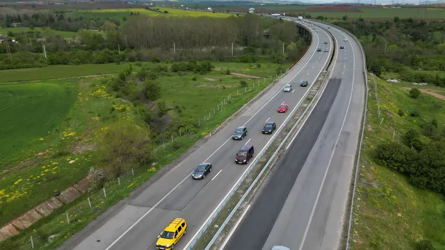 До 17 юли ще бъде променяно движението между 47 и 52 км на АМ „Хемус“