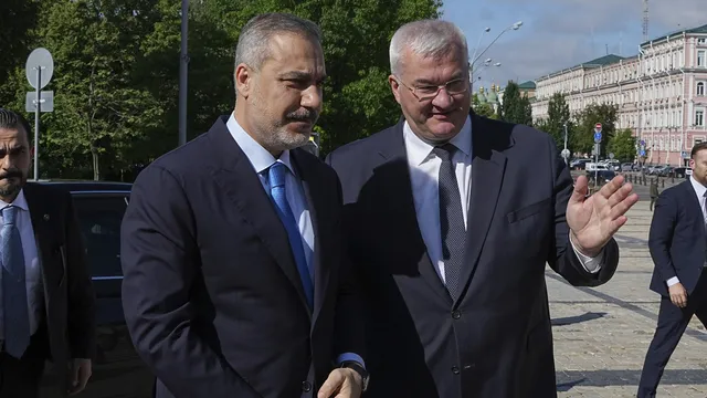 Украйна към Турция: Няма да се откажем от нито сантиметър от територията си