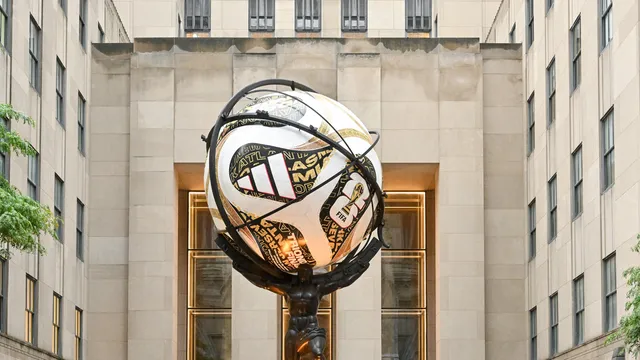 Adidas спечели битката с Nike преди финала на Мондиала