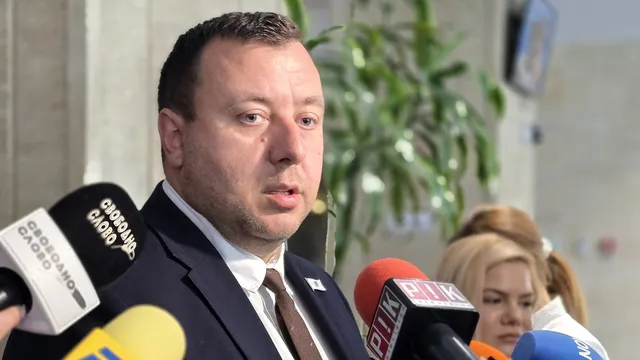 Петър Петров, "Възраждане": Дефицитът е много по-голям от 5.7%