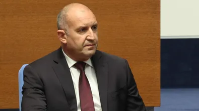 Радев: Няма противоречие в правителството по отношение на войната в Украйна