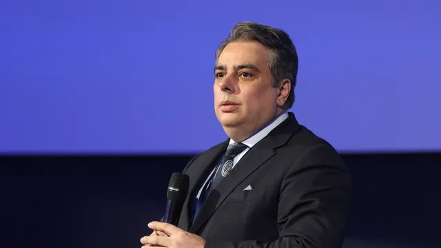 ПП предлага промени в Бюджет 2026: По-високо майчинство, данъчни облекчения и лимит на заплатите в държавата