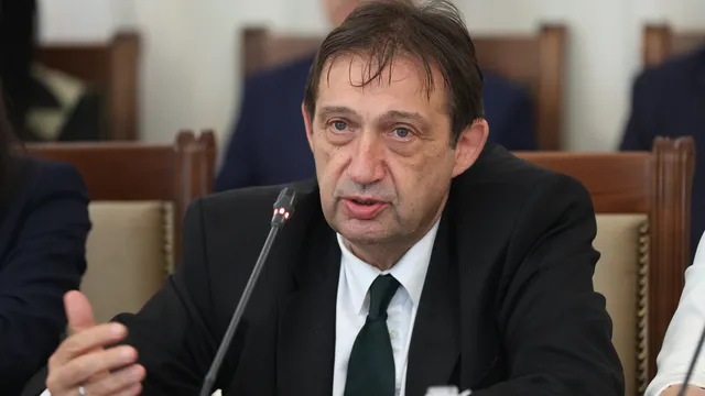 Иван Шишков: Смяната на мантинелите не е достатъчна, ако не се реши истинският проблем