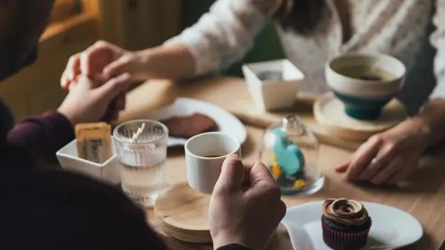 Турция планира забрана за домашни любимци в ресторанти и кафенета