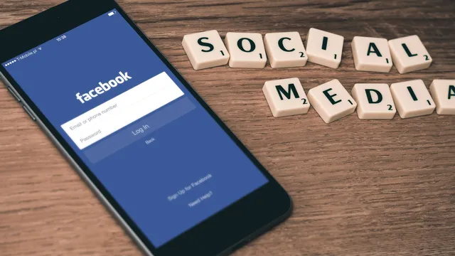 Глобален срив във Facebook затрудни потребители по света