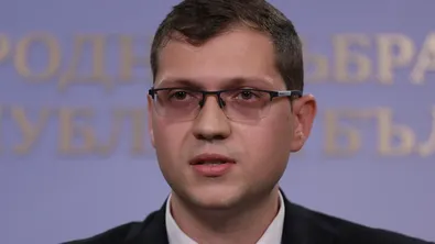 Димитър Петров: Ще подкрепим решението за американските самолети