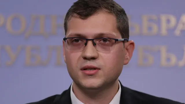 Димитър Петров: Ще подкрепим решението за американските самолети