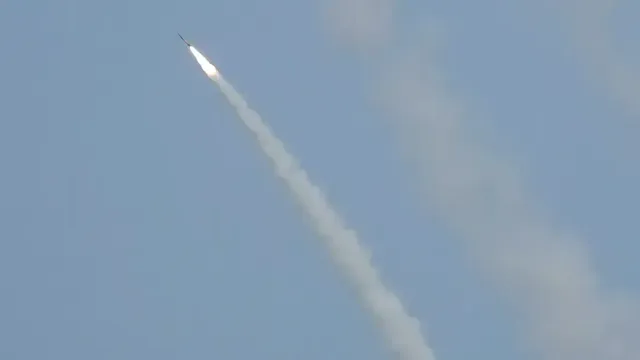 Йордания е прехванала четири ракети, изстреляни от Иран