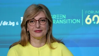 Еврокомисарят Екатерина Захариева идва за среща с Румен Радев и Илияна Йотова