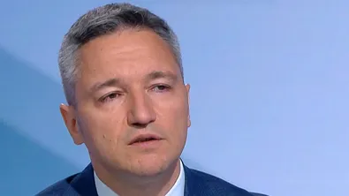 Вигенин: В много сложно положение сме като държава